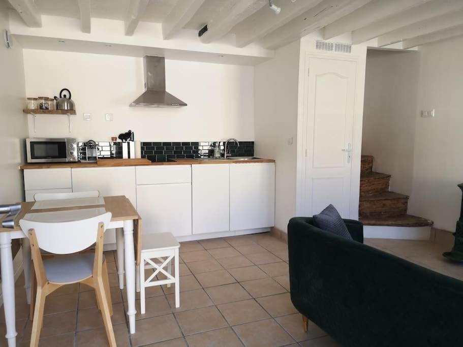 Petite Maison De Village Maincy Esterno foto