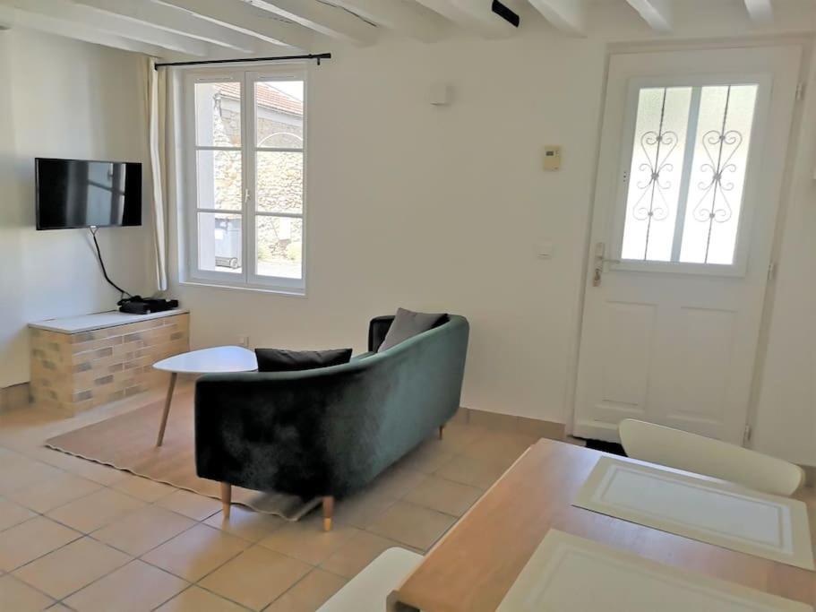 Petite Maison De Village Maincy Esterno foto